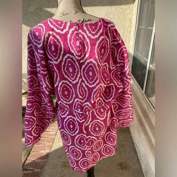 Pink and White Patterned Dress - Picture 2 of 3